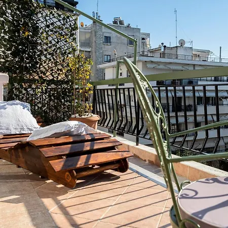 Wood Aesthetic Steps From The Sea * Θεσσαλονίκη