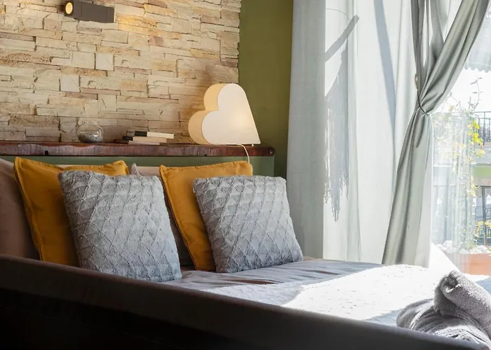 Wood Aesthetic Steps From The Sea Apartamento Tesalónica