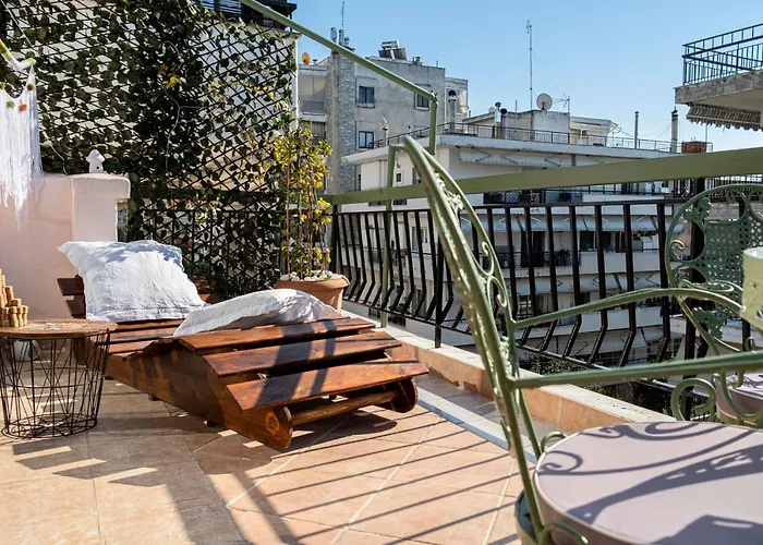 Wood Aesthetic Steps From The Sea * Tesalónica