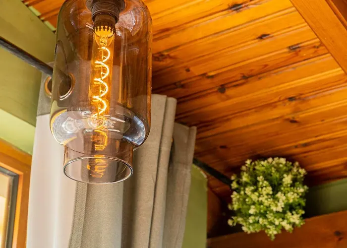 Wood Aesthetic Steps From The Sea * Tesalónica